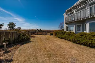 282 Belvedere Dr, Oakdale, NY 11769 - Photo 42
