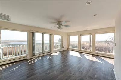 282 Belvedere Drive, Oakdale, NY 11769 - Photo 26