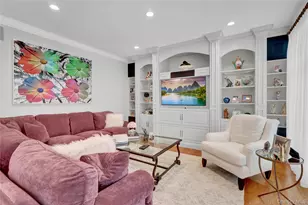 15 Pironi Ct, Woodbury, NY 11797 - Photo 20