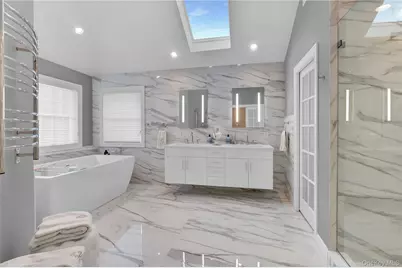 15 Pironi Court, Woodbury, NY 11797 - Photo 34