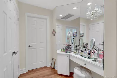 15 Pironi Court, Woodbury, NY 11797 - Photo 32