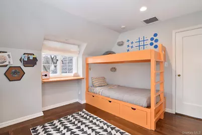 30 Locust Lane, Bronxville, NY 10708 - Photo 16