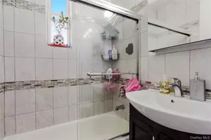 245 Rumsey Rd, Yonkers, NY 10701 - Photo 16