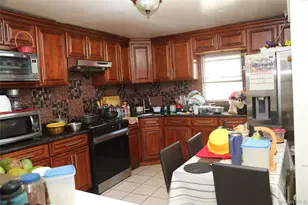 93-07 123rd St, Richmond Hill, NY 11419 - Photo 4
