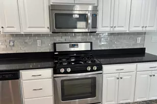 1661 Old Country Rd, Riverhead, NY 11901 - Photo 8