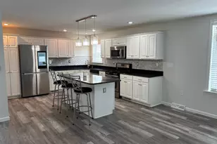 1661 Old Country Rd, Riverhead, NY 11901 - Photo 6