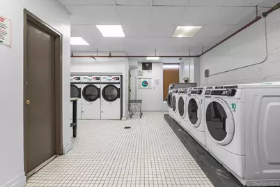 1019 Van Siclen Avenue #4D, Brooklyn, NY 11207 - Photo 24