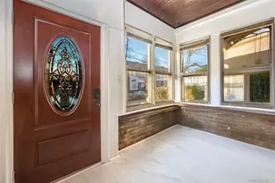 62-12 60th Dr, Maspeth, NY 11378 - Photo 2