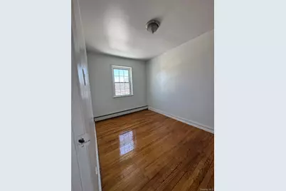 221 Woodland Avenue, Yonkers, NY 10703 - Photo 10