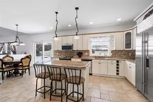 5 Pine St, Plainview, NY 11803 - Photo 8