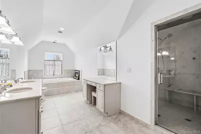 5 Pine Street, Plainview, NY 11803 - Photo 24