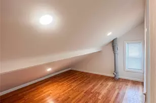 24 Elm Pl, Poughkeepsie, NY 12601 - Photo 10