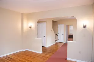 24 Elm Pl, Poughkeepsie, NY 12601 - Photo 4