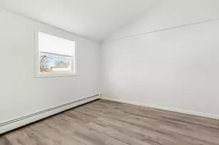 2409 Lindy Rd, Westbury, NY 11590 - Photo 12