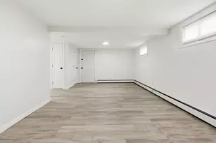 2409 Lindy Rd, Westbury, NY 11590 - Photo 14