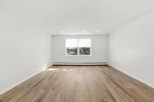 2409 Lindy Rd, Westbury, NY 11590 - Photo 8