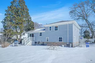 122 Weaver Rd, West Sayville, NY 11796 - Photo 20