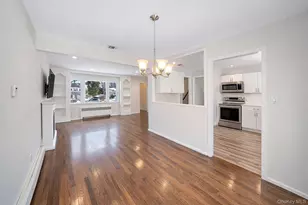 122 Weaver Rd, West Sayville, NY 11796 - Photo 4