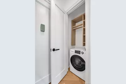 18 West 70 Street #9, New York, NY 10023 - Photo 18