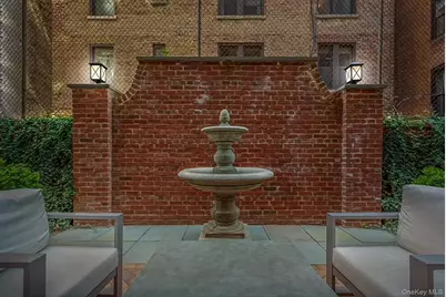 18 West 70 Street #9, New York, NY 10023 - Photo 22