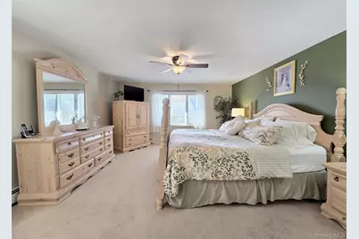 59 Holiday Park Drive, Centereach, NY 11720 - Photo 18