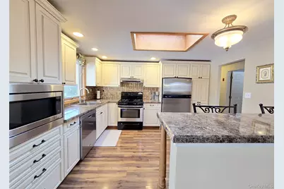 59 Holiday Park Drive, Centereach, NY 11720 - Photo 8