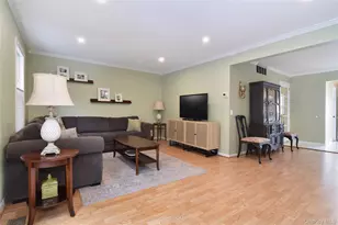 163 Carrollwood Dr, Tarrytown, NY 10591 - Photo 2