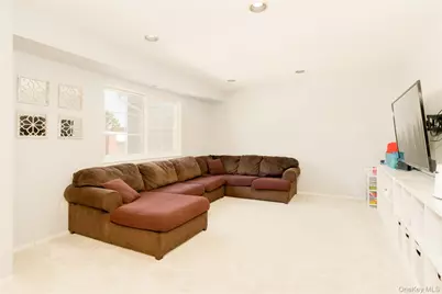 266 Lake Point Circle #266, Middle Island, NY 11953 - Photo 8