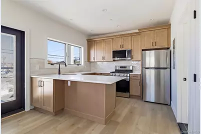 56 Suffolk Road, Island Park, NY 11558 - Photo 2