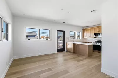 56 Suffolk Road, Island Park, NY 11558 - Photo 4