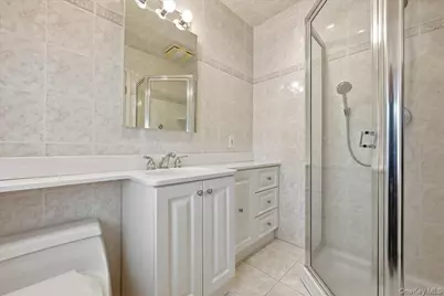 8 Andover Court, Garden City, NY 11530 - Photo 22