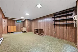 8 Andover Ct, Garden City, NY 11530 - Photo 28