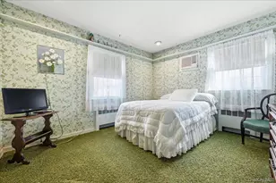 8 Andover Ct, Garden City, NY 11530 - Photo 26