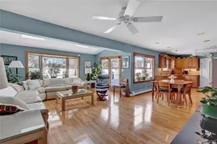 286 Hallock Rd, Stony Brook, NY 11790 - Photo 8