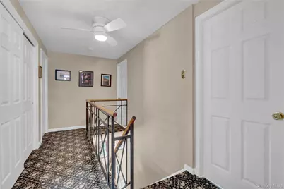 286 Hallock Road, Stony Brook, NY 11790 - Photo 18