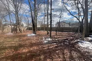 74 Alcolade Dr E, Shirley, NY 11967 - Photo 16