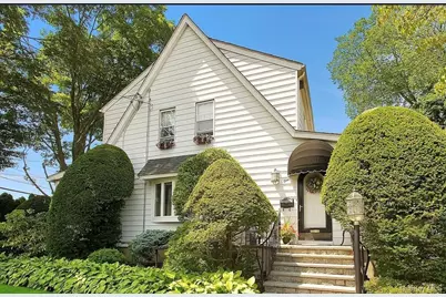 1 Webster Road, Scarsdale, NY 10583 - Photo 2