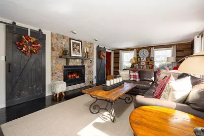 40 Ireland Drive, Poughkeepsie, NY 12603 - Photo 8