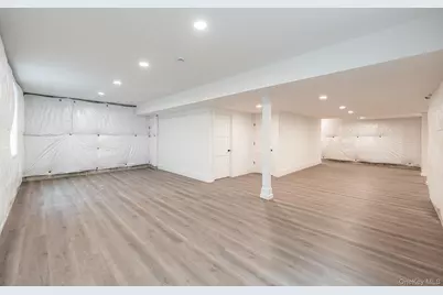 2045 Willow Drive, East Marion, NY 11939 - Photo 38