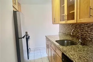 141-33 78th Ave, Kew Gardens, NY 11367 - Photo 4