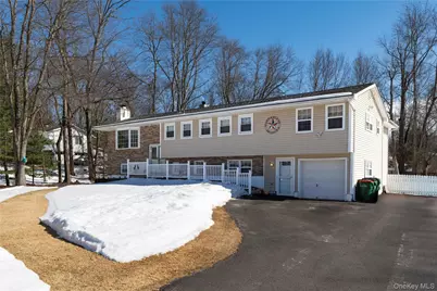 5 Orange Court, Wappingers Falls, NY 12590 - Photo 2