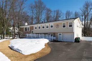 5 Orange Ct, Wappingers Falls, NY 12590 - Photo 2