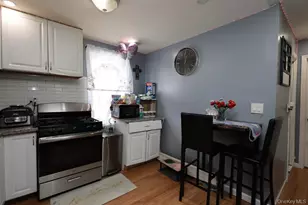 108-16 107th Ave, Richmond Hill, NY 11419 - Photo 16