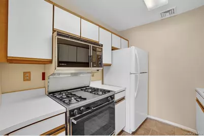 97 Sunfish Landing, Mohegan Lake, NY 10547 - Photo 12