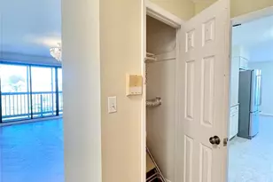12 Bond St, Great Neck, NY 11021 - Photo 16