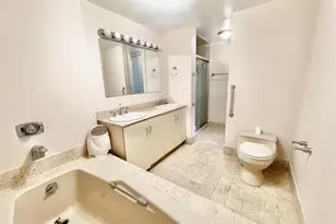 12 Bond St, Great Neck, NY 11021 - Photo 32