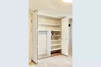 12 Bond Street #5B, Great Neck, NY 11021 - Photo 20