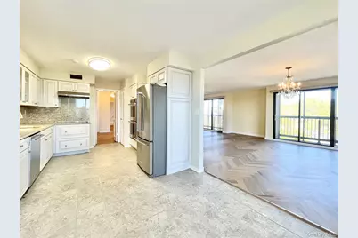 12 Bond Street #5B, Great Neck, NY 11021 - Photo 10