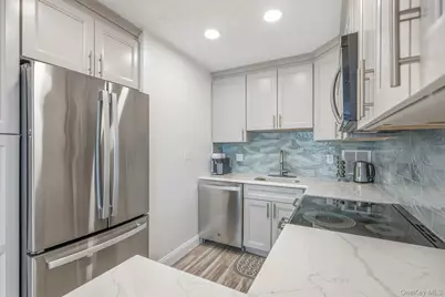 715 162nd Street #4D, Whitestone, NY 11357 - Photo 8