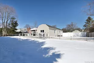 62 Bayside Ave, Amityville, NY 11701 - Photo 26